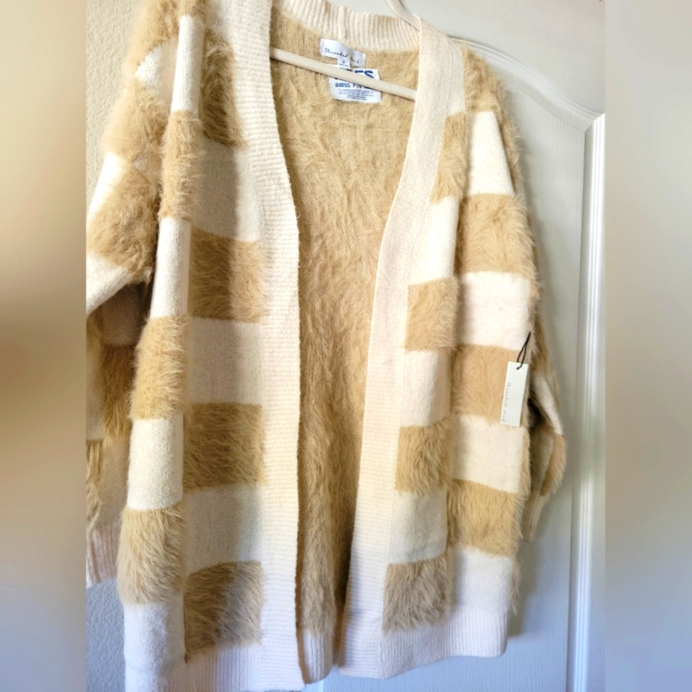New Vegan Fur Textured Checkered Knit Open Cardigan with Ribbed Trim - Picture 3 of 7